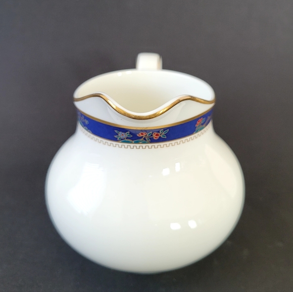 Royal Doulton Cathay Creamer, Milk Jug by Royal Doulton - Picture 5 of 8